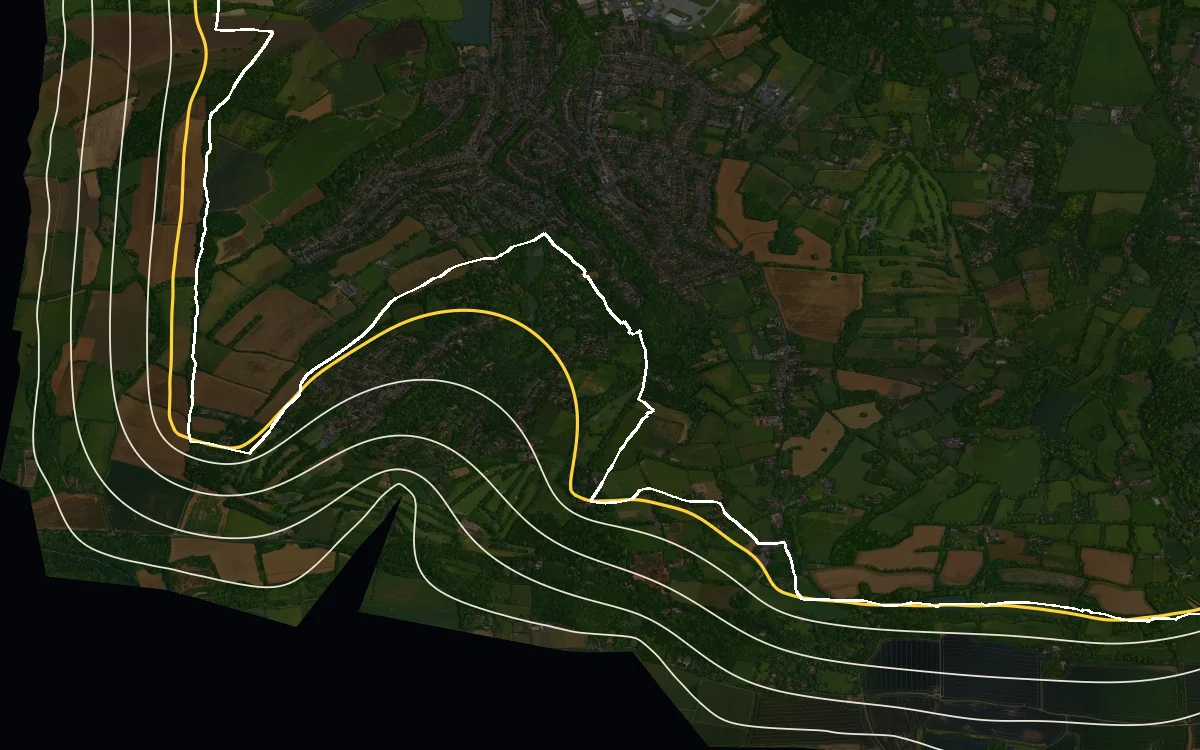 Level lines of the cloud field over the band, smoothing out a bay of the boundary